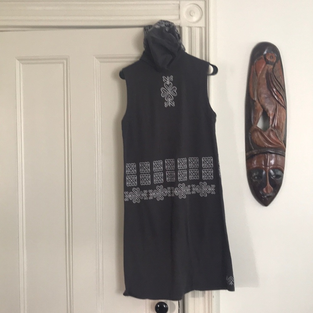 Zip up dress with hood